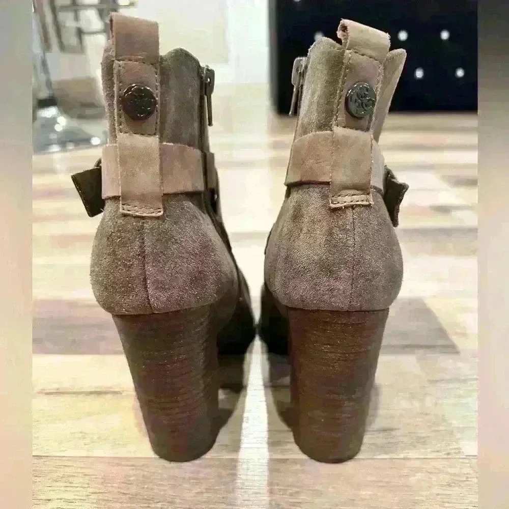 Guess Ankle Boots Sz. 8.5M - Picture 5 of 7